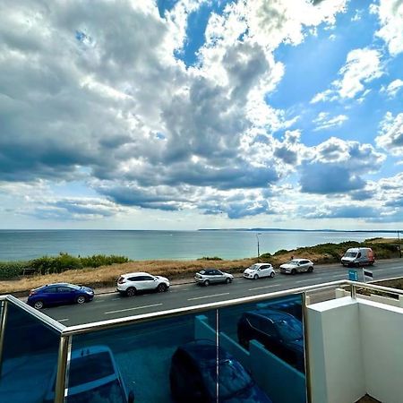 Stunning Panoramic Sea View Beach Location - Sleeps Up To 4 People - Free Parking - The Best Beach! - Great Location - Fast Wifi - Smart Tv - Newly Decorated - Sleeps Up To 4! Close To Bournemouth & Poole Town Centre & Sandbanks Exteriér fotografie