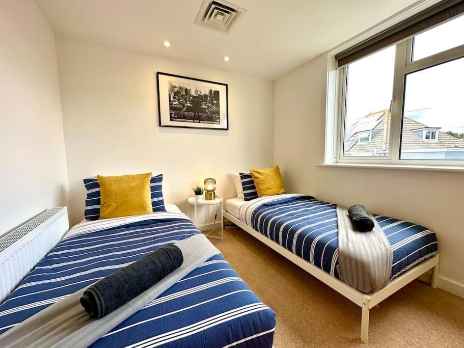 Stunning Panoramic Sea View Beach Location - Sleeps Up To 4 People - Free Parking - The Best Beach! - Great Location - Fast Wifi - Smart Tv - Newly Decorated - Sleeps Up To 4! Close To Bournemouth & Poole Town Centre & Sandbanks Exteriér fotografie